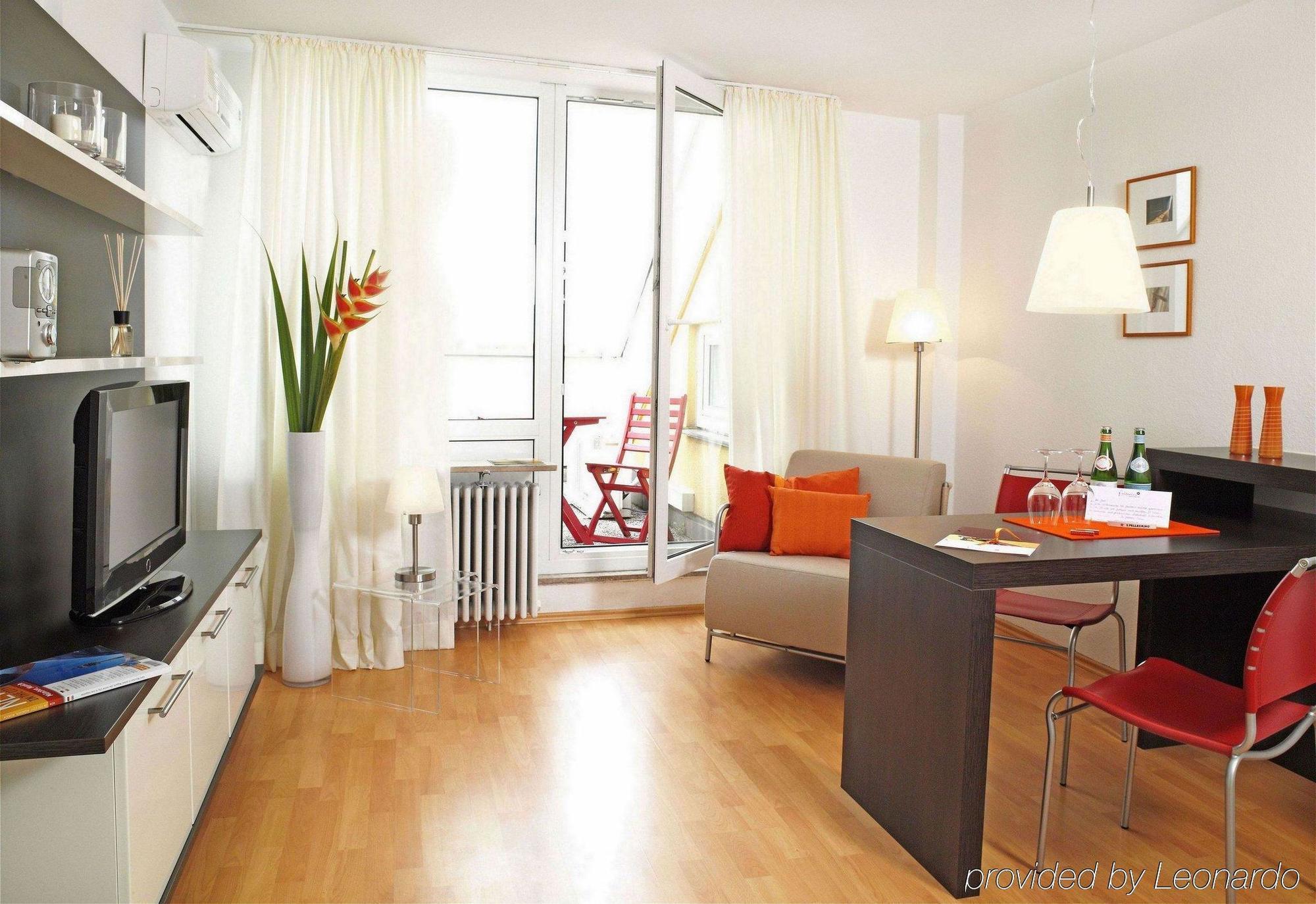 Frederics Muenchen City Schwabing Luaran gambar