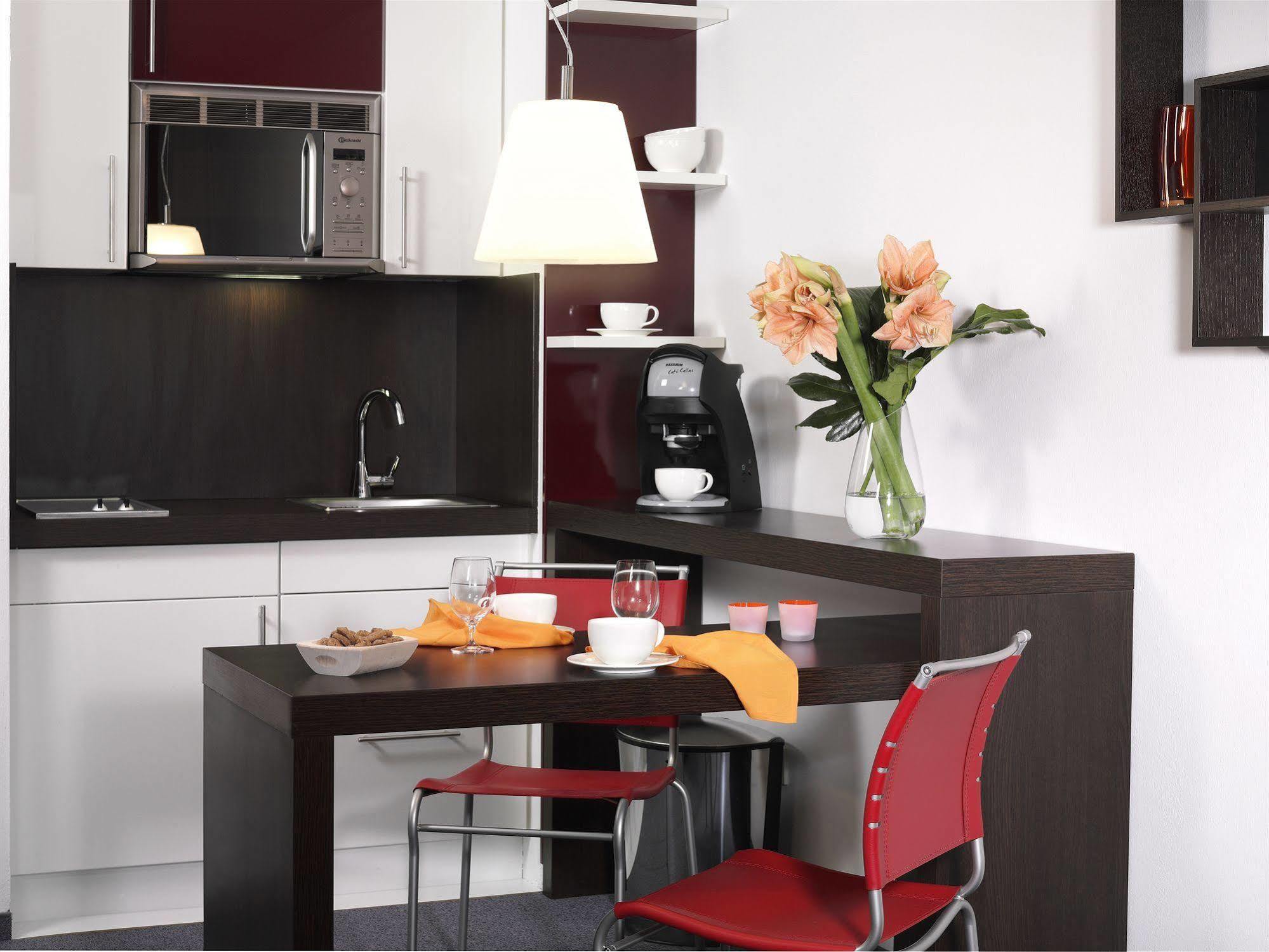 Frederics Muenchen City Schwabing Luaran gambar