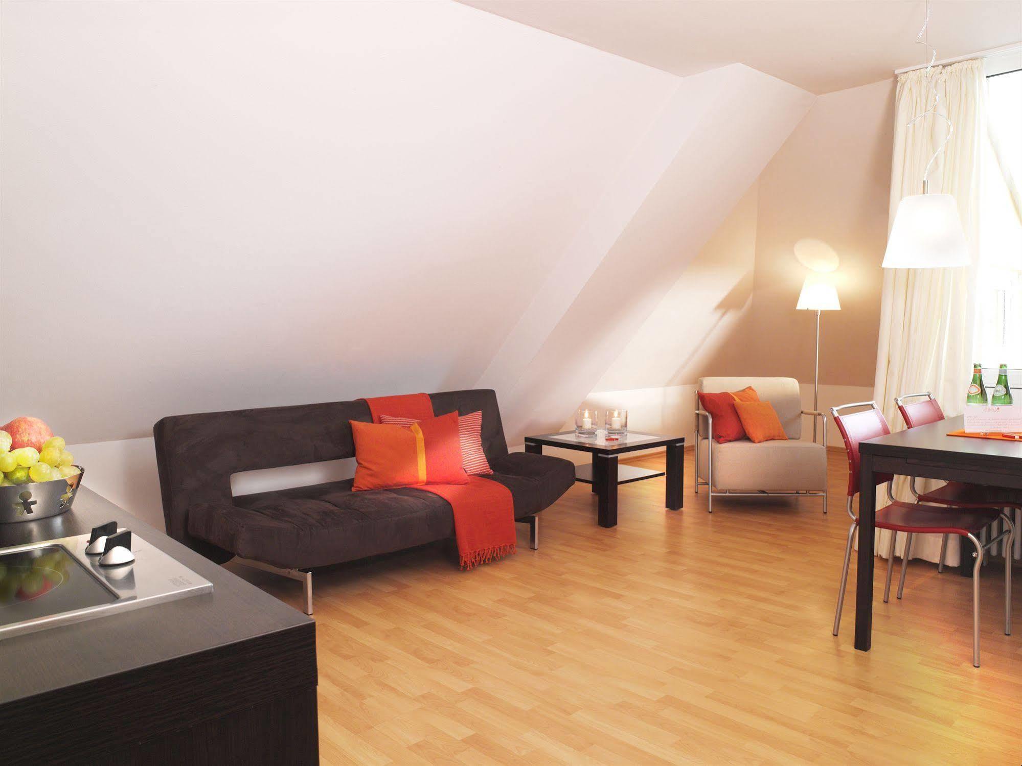 Frederics Muenchen City Schwabing Luaran gambar