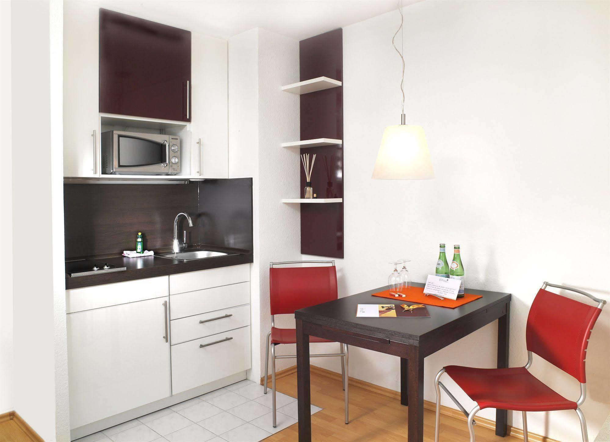 Frederics Muenchen City Schwabing Luaran gambar