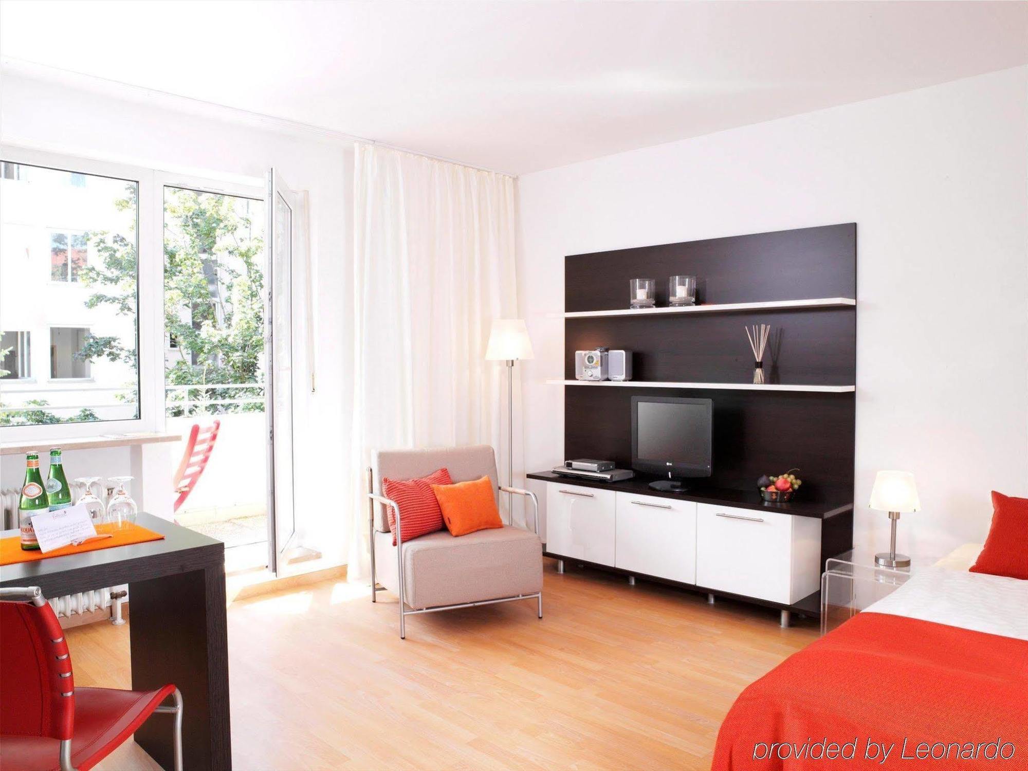 Frederics Muenchen City Schwabing Bilik gambar