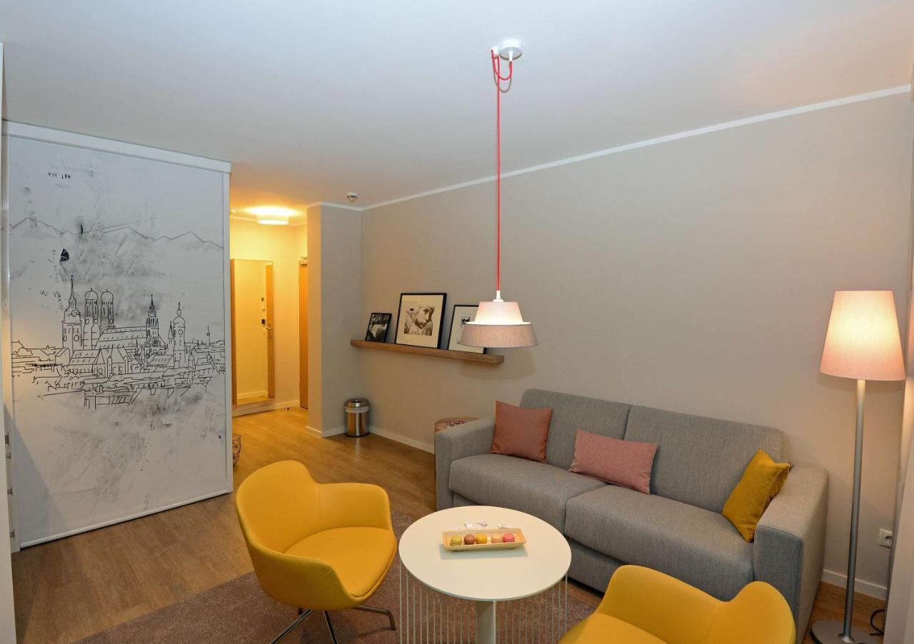 Frederics Muenchen City Schwabing Luaran gambar