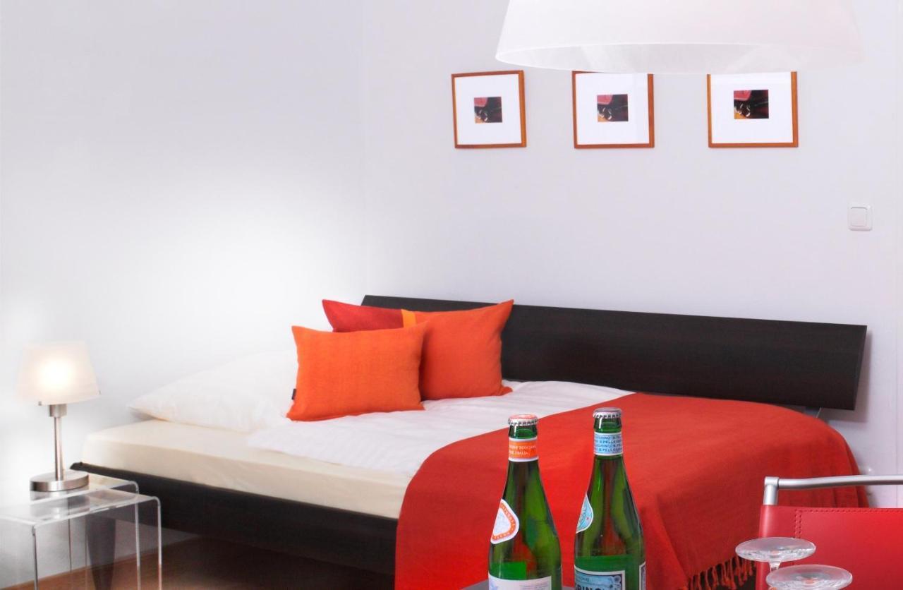 Frederics Muenchen City Schwabing Luaran gambar